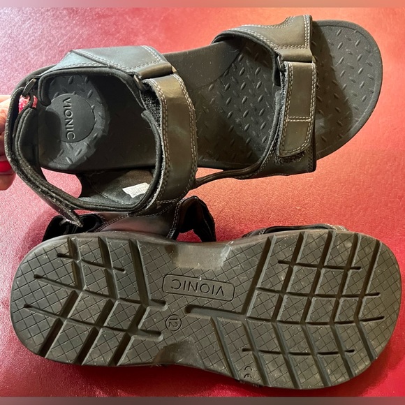 Vionic mens sandals - Picture 3 of 10